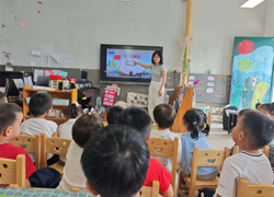 铭记历史守初心，童心筑梦向未来