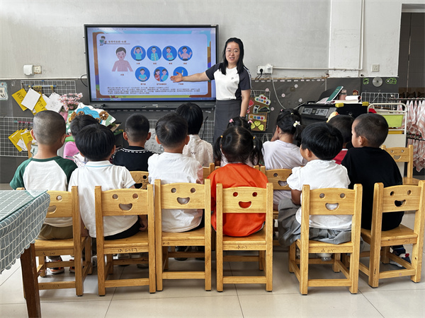 ca9941b768e64856ba7f52020455892a.jpg ca9941b768e64856ba7f52020455892a.jpg